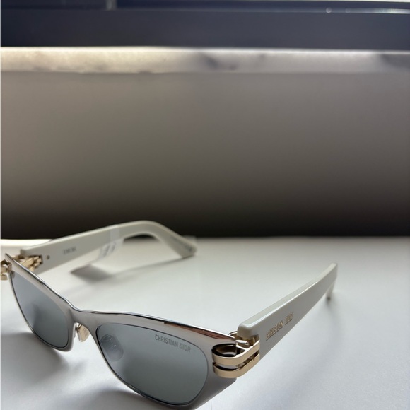 Christian Dior CDior B3U F0A4 Sunglasses - Picture 1 of 10